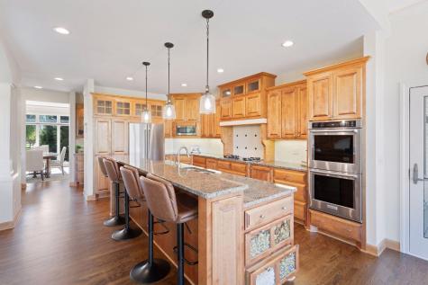 1676 Isabella Parkway Chaska MN 55318