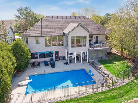 1676 Isabella Parkway Chaska MN 55318
