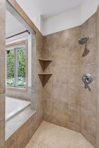 1676 Isabella Parkway Chaska MN 55318
