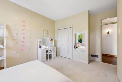 1676 Isabella Parkway Chaska MN 55318