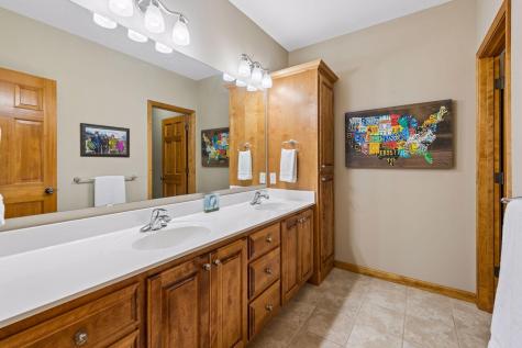 1676 Isabella Parkway Chaska MN 55318