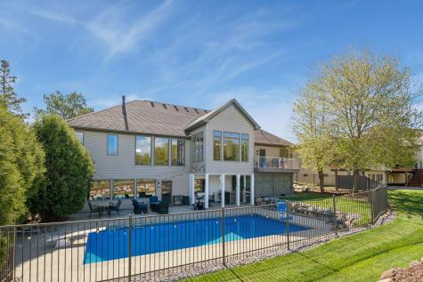 1676 Isabella Parkway Chaska MN 55318