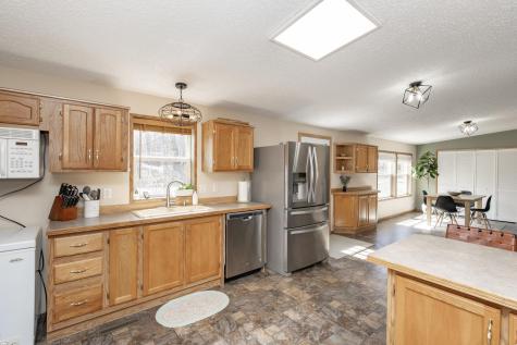 30158 Sunset Road Detroit Lakes MN 56501