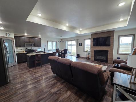 1882 18th Avenue N Wahpeton ND 58075
