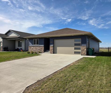 1882 18th Avenue N Wahpeton ND 58075