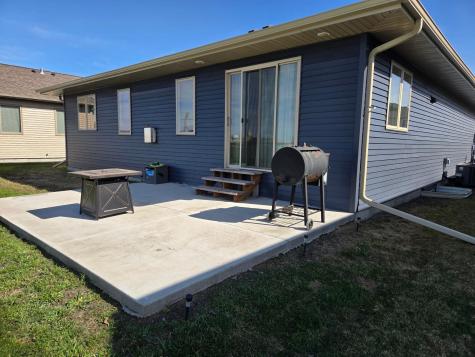 1882 18th Avenue N Wahpeton ND 58075