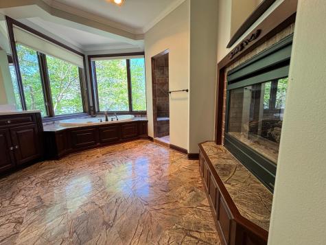 1917 South Shore Drive Albert Lea MN 56007