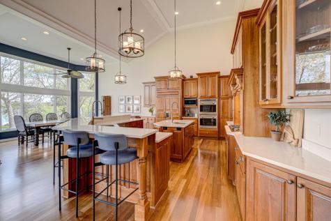 5256 Oxford Street N Shoreview MN 55126