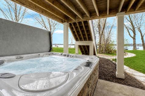 5256 Oxford Street N Shoreview MN 55126