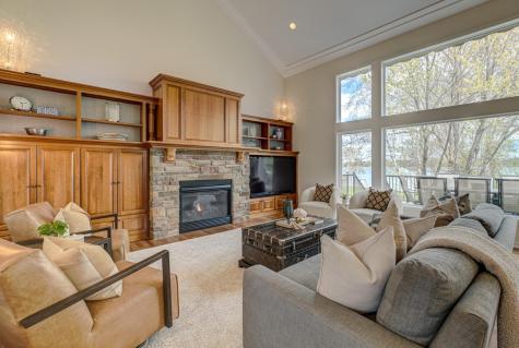 5256 Oxford Street N Shoreview MN 55126