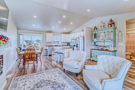 6879 67th Street S Horace ND 58047