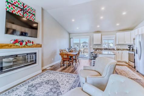 6879 67th Street S Horace ND 58047