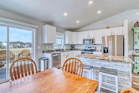 6879 67th Street S Horace ND 58047