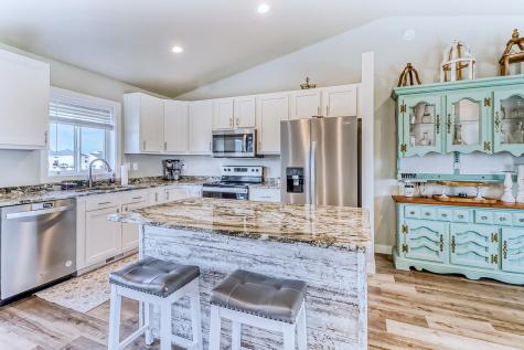 6879 67th Street S Horace ND 58047