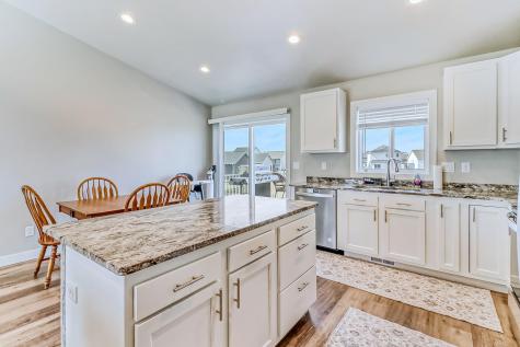 6879 67th Street S Horace ND 58047