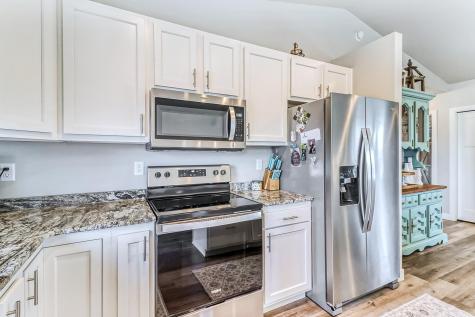 6879 67th Street S Horace ND 58047