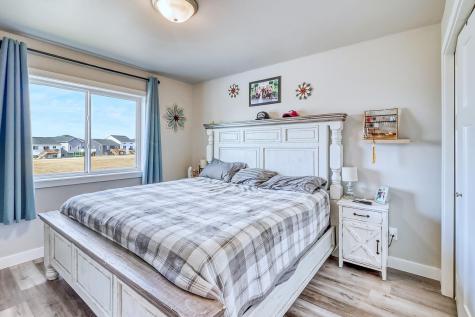 6879 67th Street S Horace ND 58047