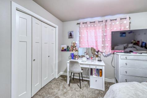 6879 67th Street S Horace ND 58047