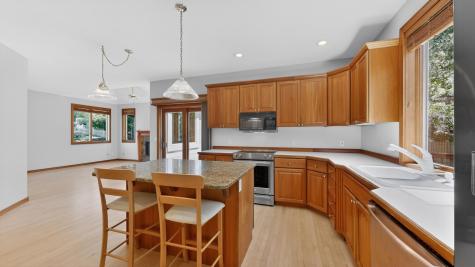 1052 Foxcroft Circle SW Rochester MN 55902