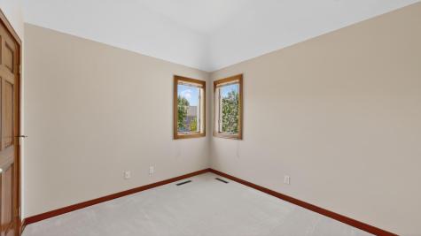 1052 Foxcroft Circle SW Rochester MN 55902