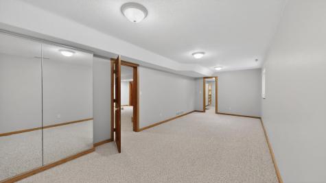 1052 Foxcroft Circle SW Rochester MN 55902