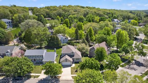 1052 Foxcroft Circle SW Rochester MN 55902