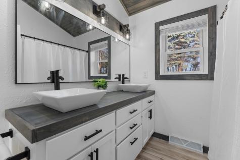 26 Oak Lane Pine Island MN 55963