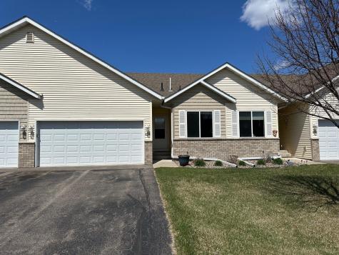 4129 Jarmann Lane Shakopee MN 55379