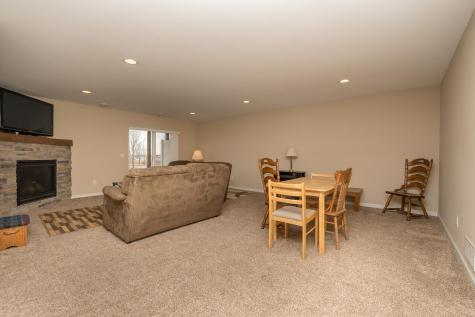 4129 Jarmann Lane Shakopee MN 55379