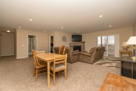 4129 Jarmann Lane Shakopee MN 55379