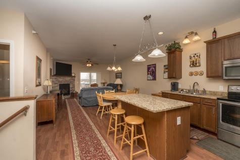 4129 Jarmann Lane Shakopee MN 55379