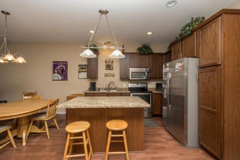 4129 Jarmann Lane Shakopee MN 55379