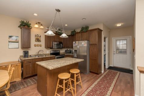 4129 Jarmann Lane Shakopee MN 55379