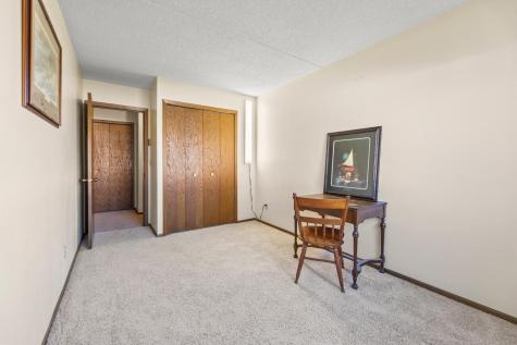 3249 16th Avenue S Fargo ND 58103