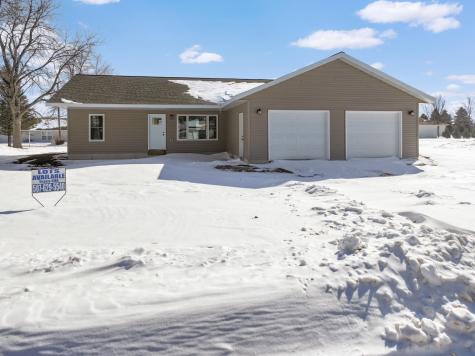 122 2nd Street E Tracy MN 56175