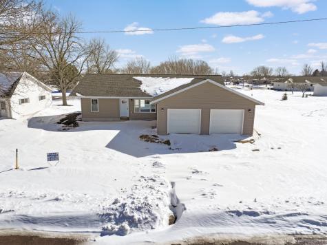 122 2nd Street E Tracy MN 56175