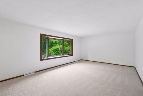 2460 Kewanee Way Golden Valley MN 55422
