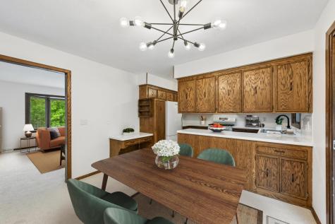 2460 Kewanee Way Golden Valley MN 55422