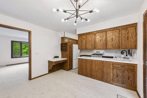 2460 Kewanee Way Golden Valley MN 55422