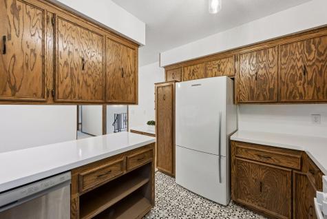 2460 Kewanee Way Golden Valley MN 55422