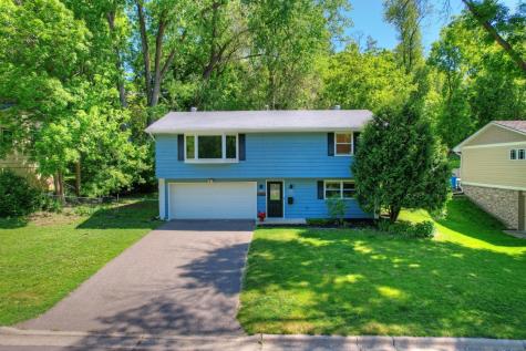 2460 Kewanee Way Golden Valley MN 55422