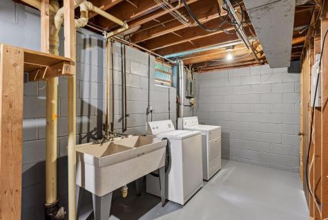 2460 Kewanee Way Golden Valley MN 55422