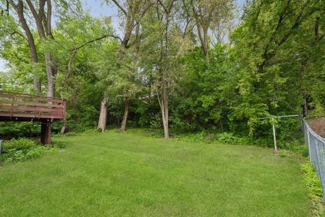 2460 Kewanee Way Golden Valley MN 55422