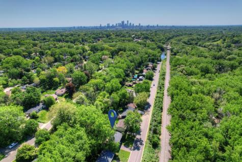 2460 Kewanee Way Golden Valley MN 55422