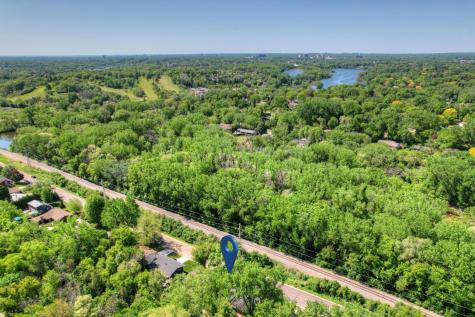 2460 Kewanee Way Golden Valley MN 55422