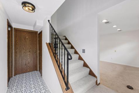 2460 Kewanee Way Golden Valley MN 55422