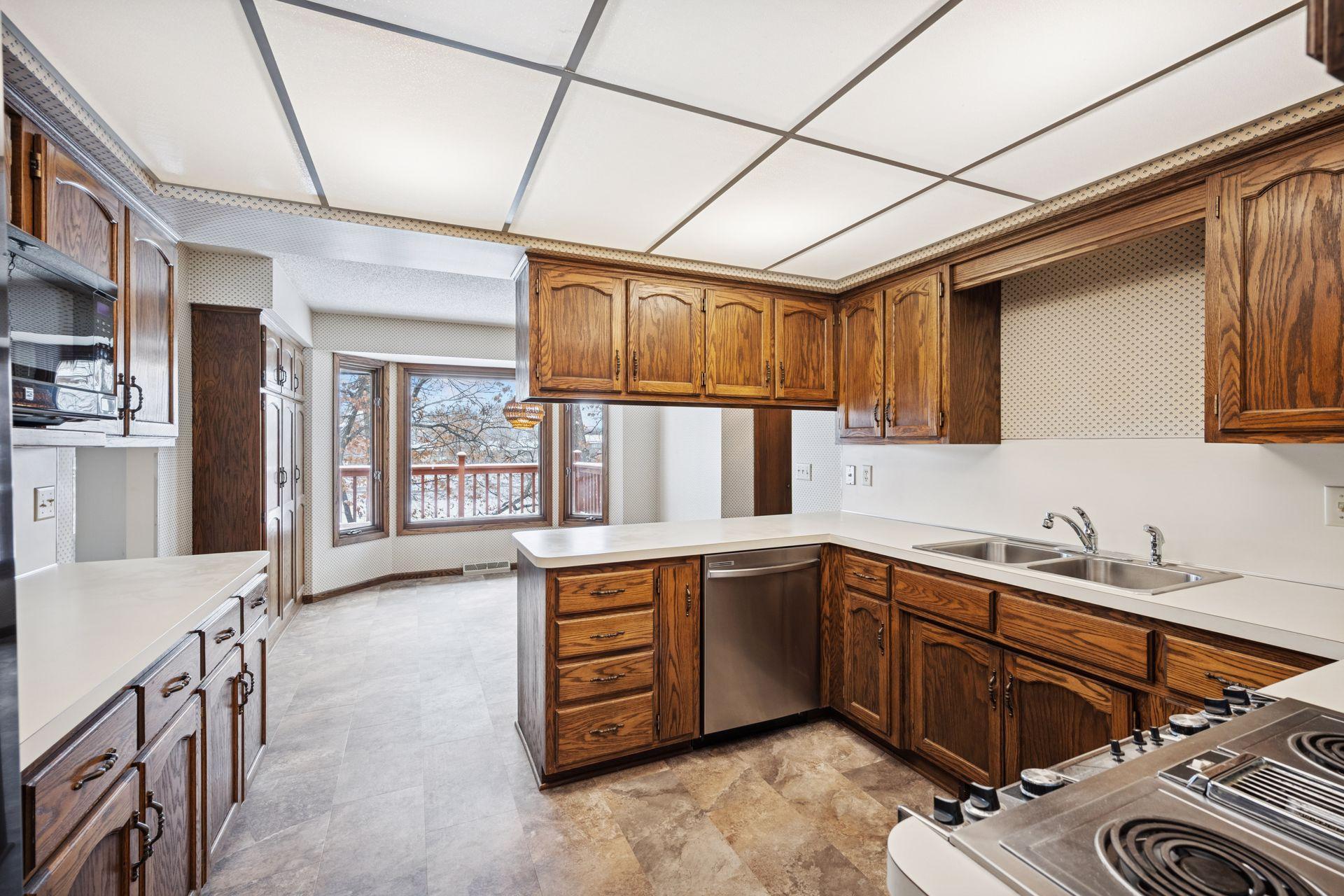 1267 Nursery Hill Lane Arden Hills MN 55112