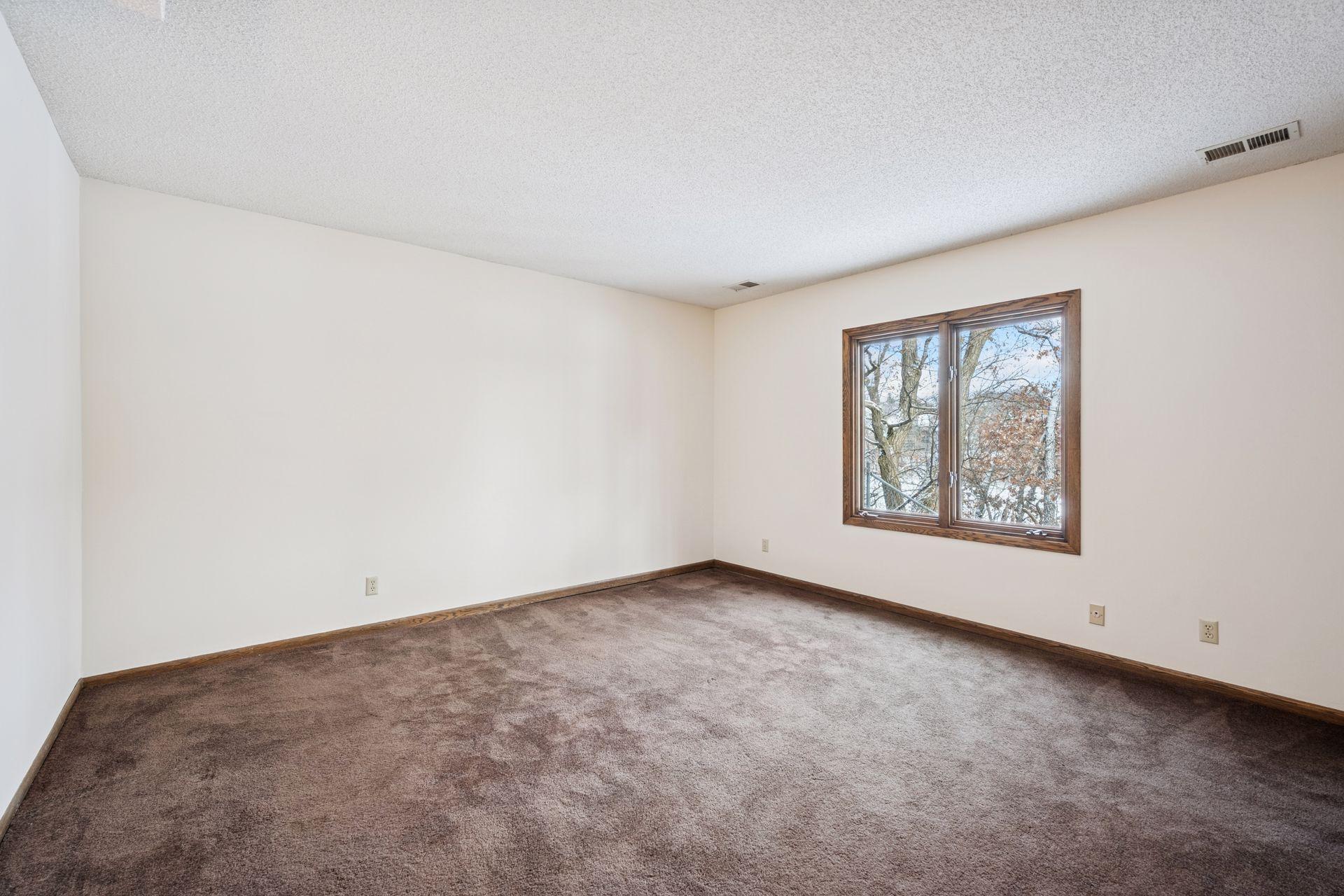 1267 Nursery Hill Lane Arden Hills MN 55112