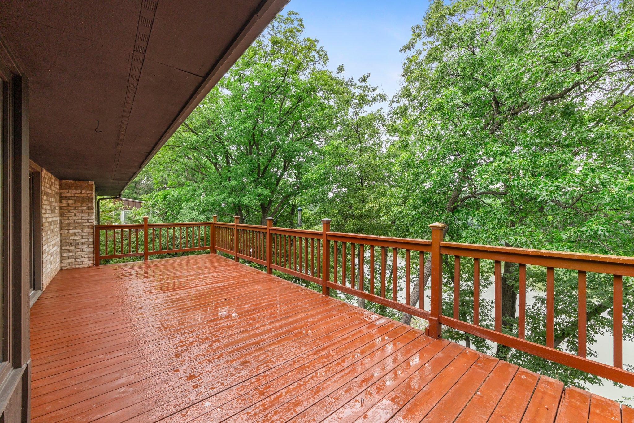 1267 Nursery Hill Lane Arden Hills MN 55112