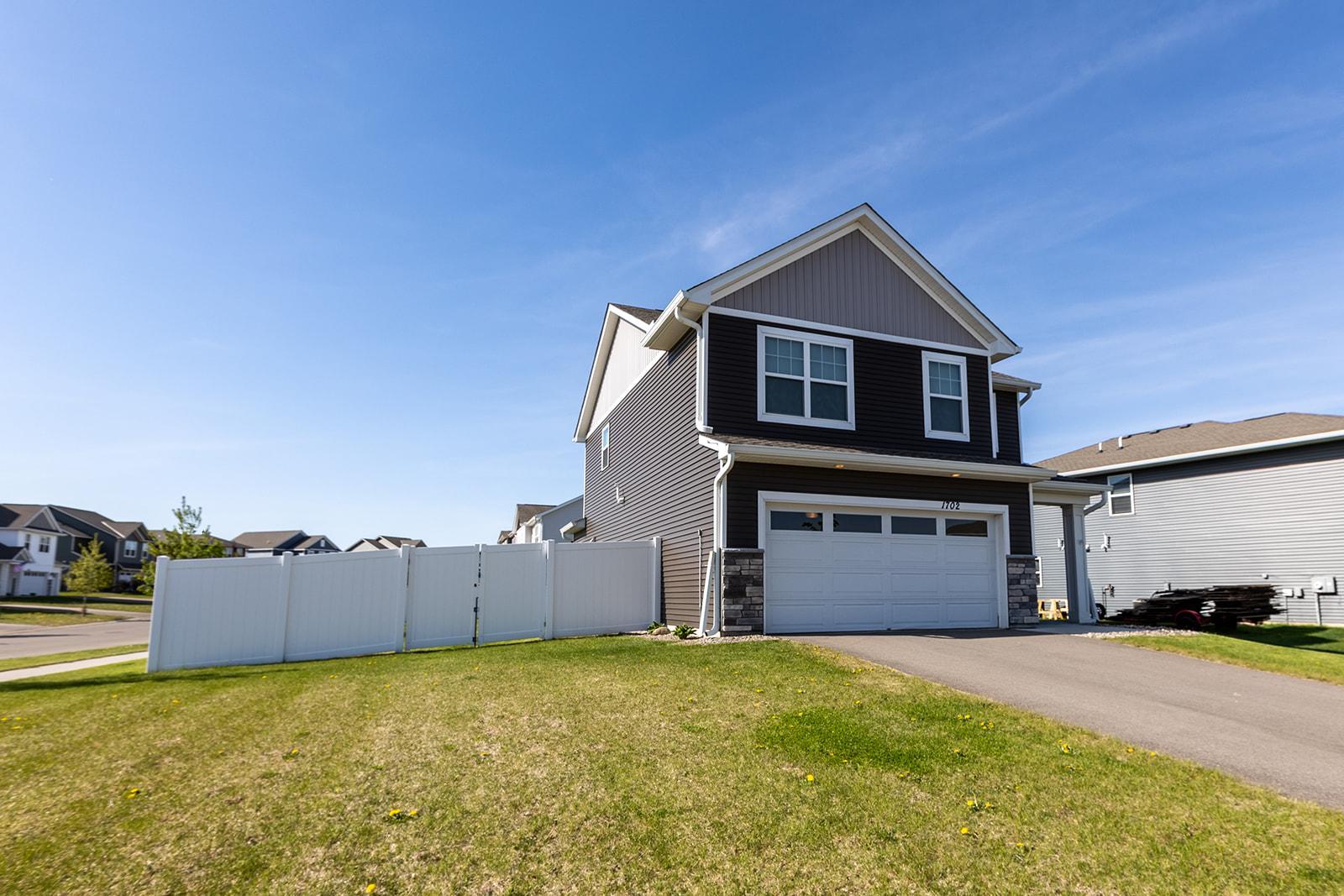 1702 Athens Terrace Shakopee MN 55379